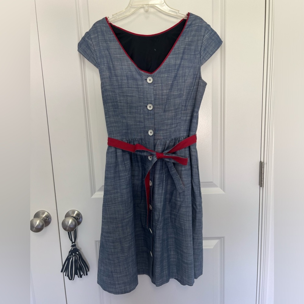 Brooks Brothers chambray dress with front buttons and red trim. Size 6